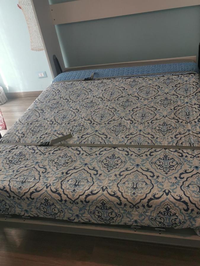 Il Mare Di Delfy Apartment Lido di Ostia Bagian luar foto